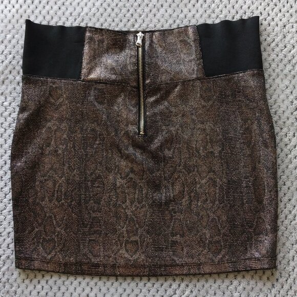 Charlotte Russe Snakeskin Metallic Mini Skirt Size M - Picture 2 of 8